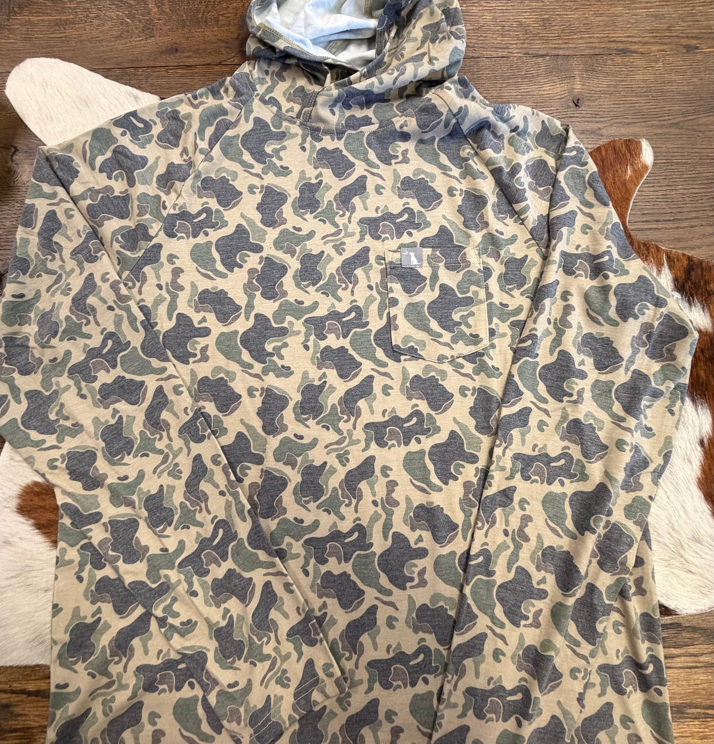 LOCAL BOY MEN'S Heather Blend Hoodie T-Shirt in RTC
