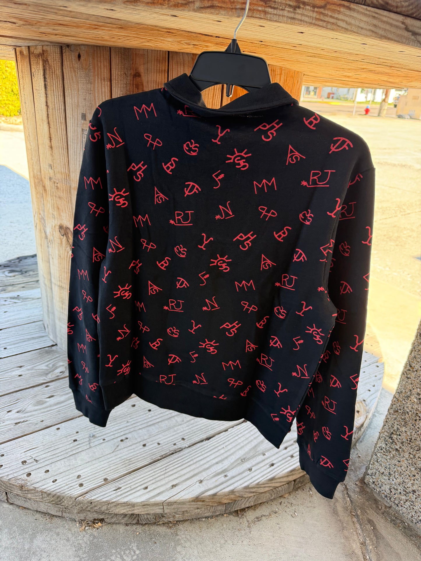 Panhandle Slim Women's Black Brand Print 1/4 Zip Pullover LW91T09680