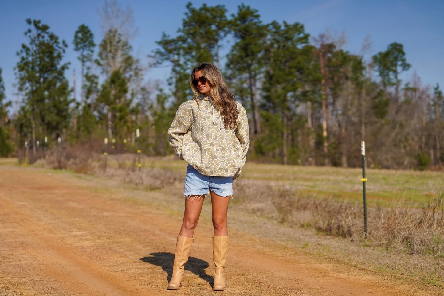 Local Girl Women's Hilltop Hoodie Forest Camo Desert