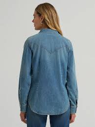 WRANGLER WOMENS Vintage-Fit Denim Western Snap Shirt