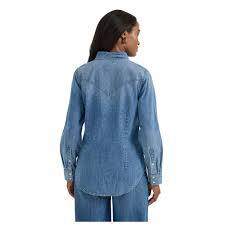 Wrangler Women's Classic Denim Slim Western Snap Shirt