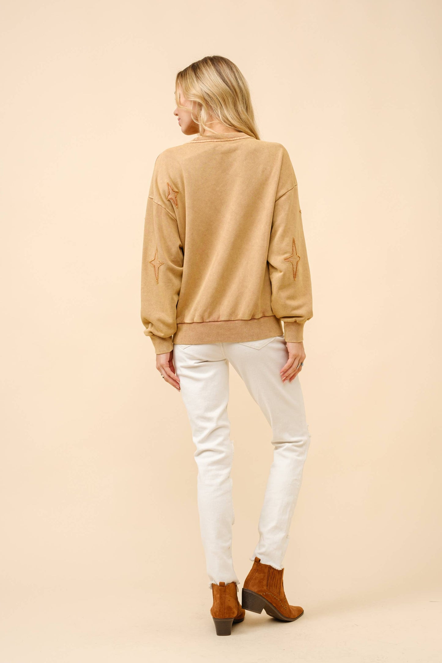 23244T - Distressed Vintage Washed Western Sweatshirt: TAUPE / L