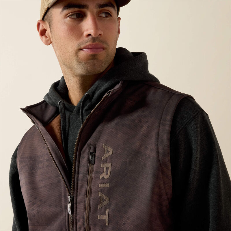 ARIAT MEN'S Patriot Flag Softshell Vest-BROWN