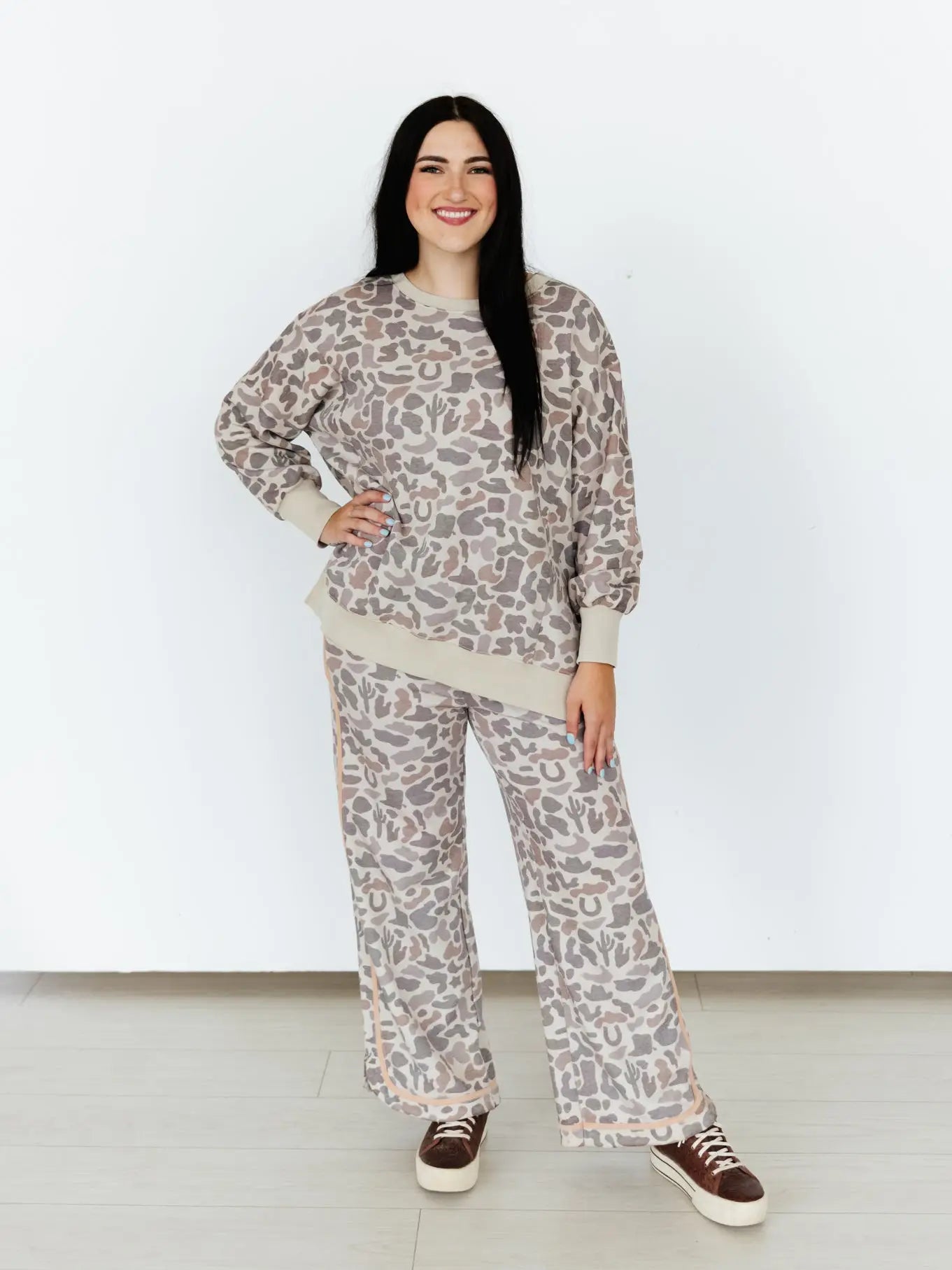 TURQOUISE HAVEN CAMO SWEAT PANT