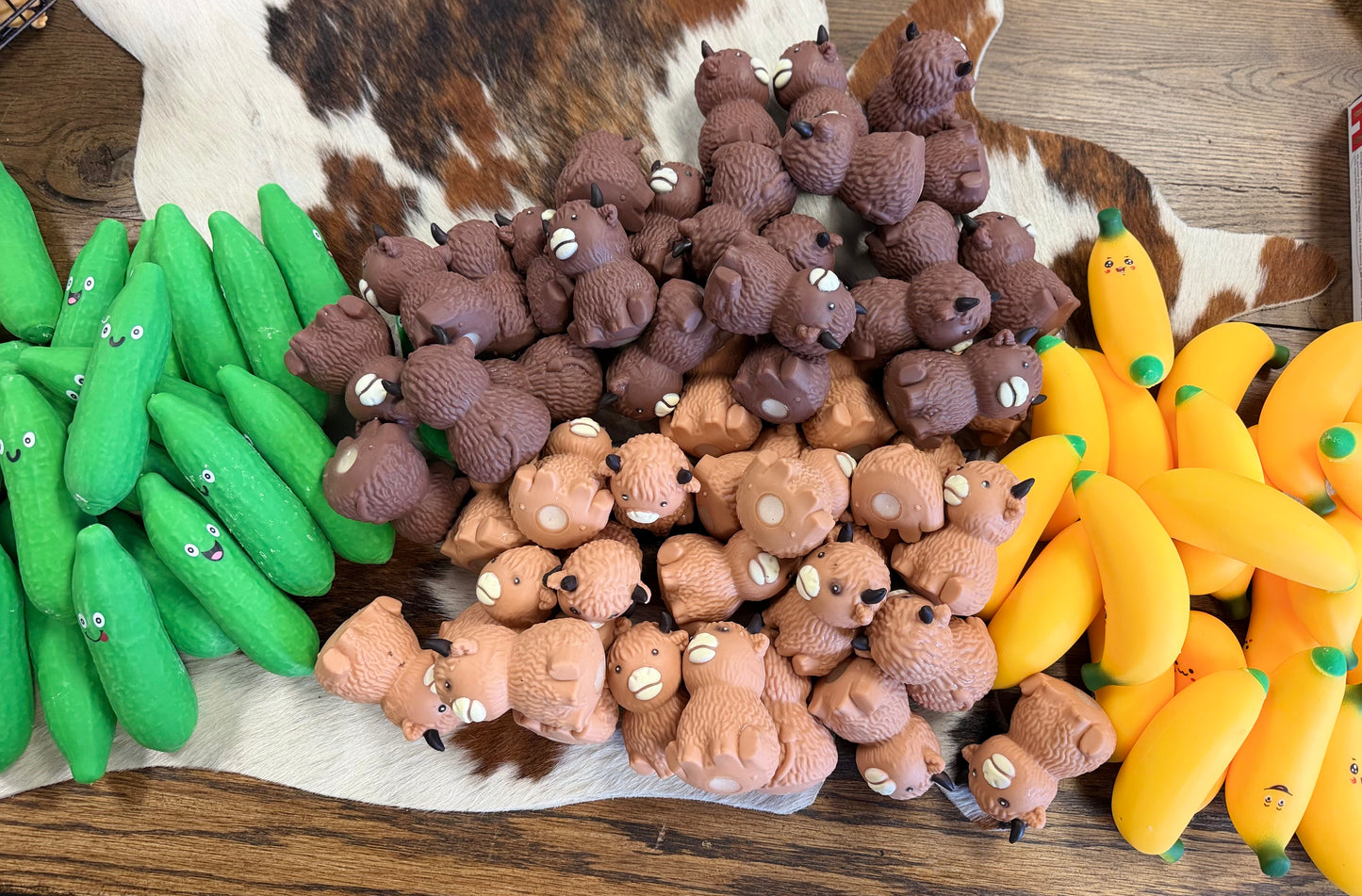SQUISHIE (HIGHLAND COW,PICKLE,BANANA)
