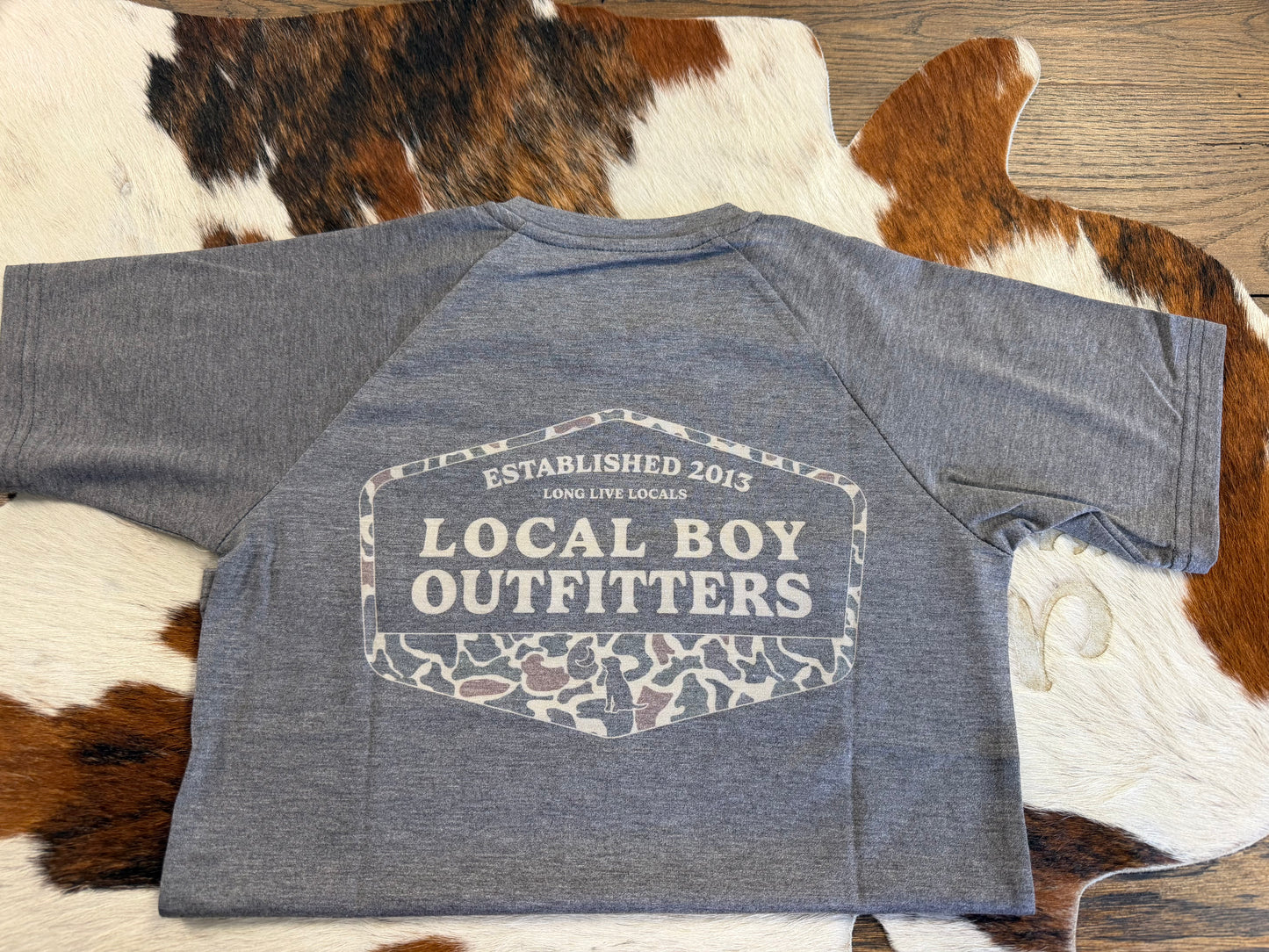 LOCAL BOY YOUTH S/S HB CREW-OLD SIGNATUREVINTAGE ESTD BADGE