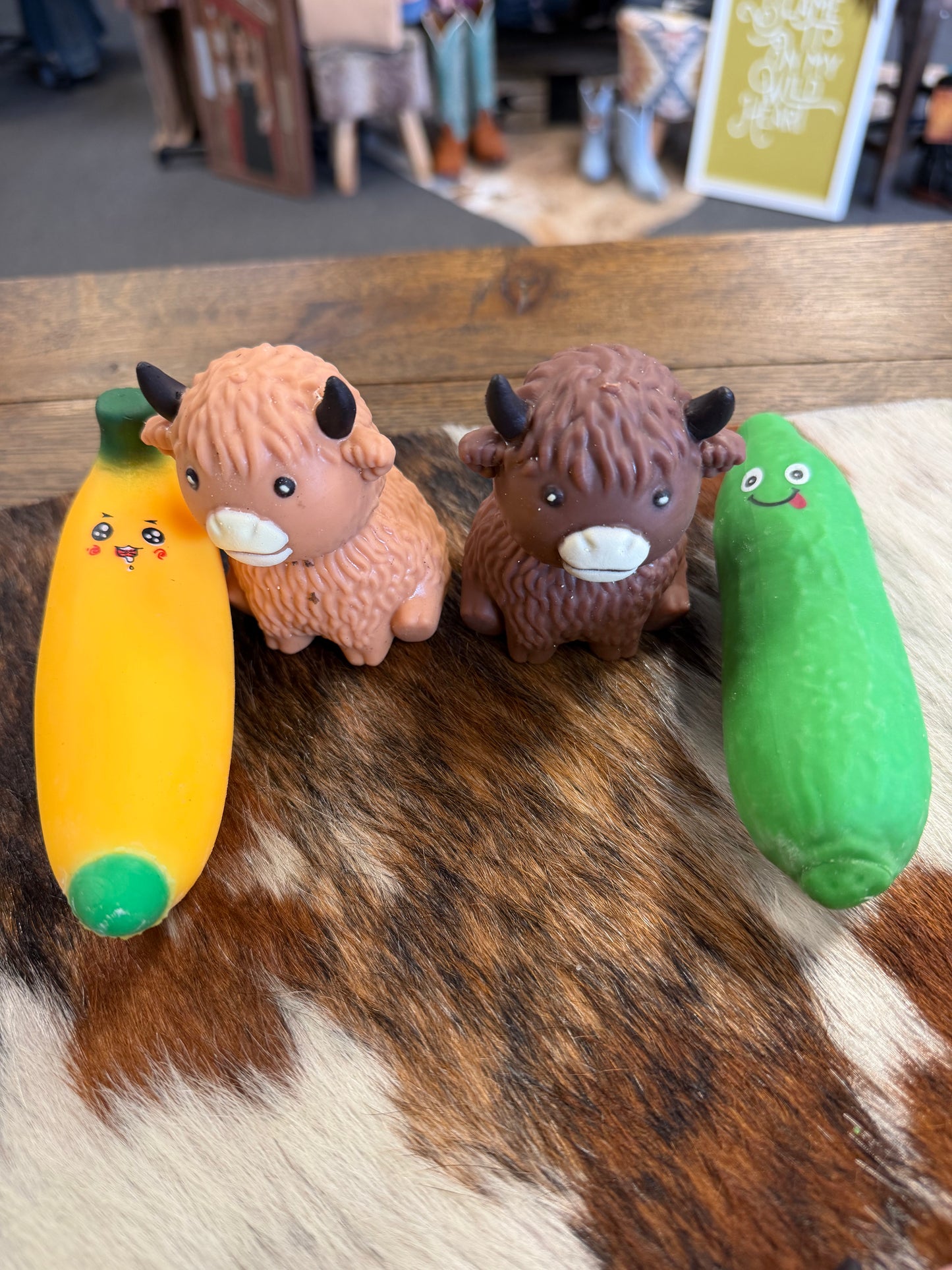 SQUISHIE (HIGHLAND COW,PICKLE,BANANA)