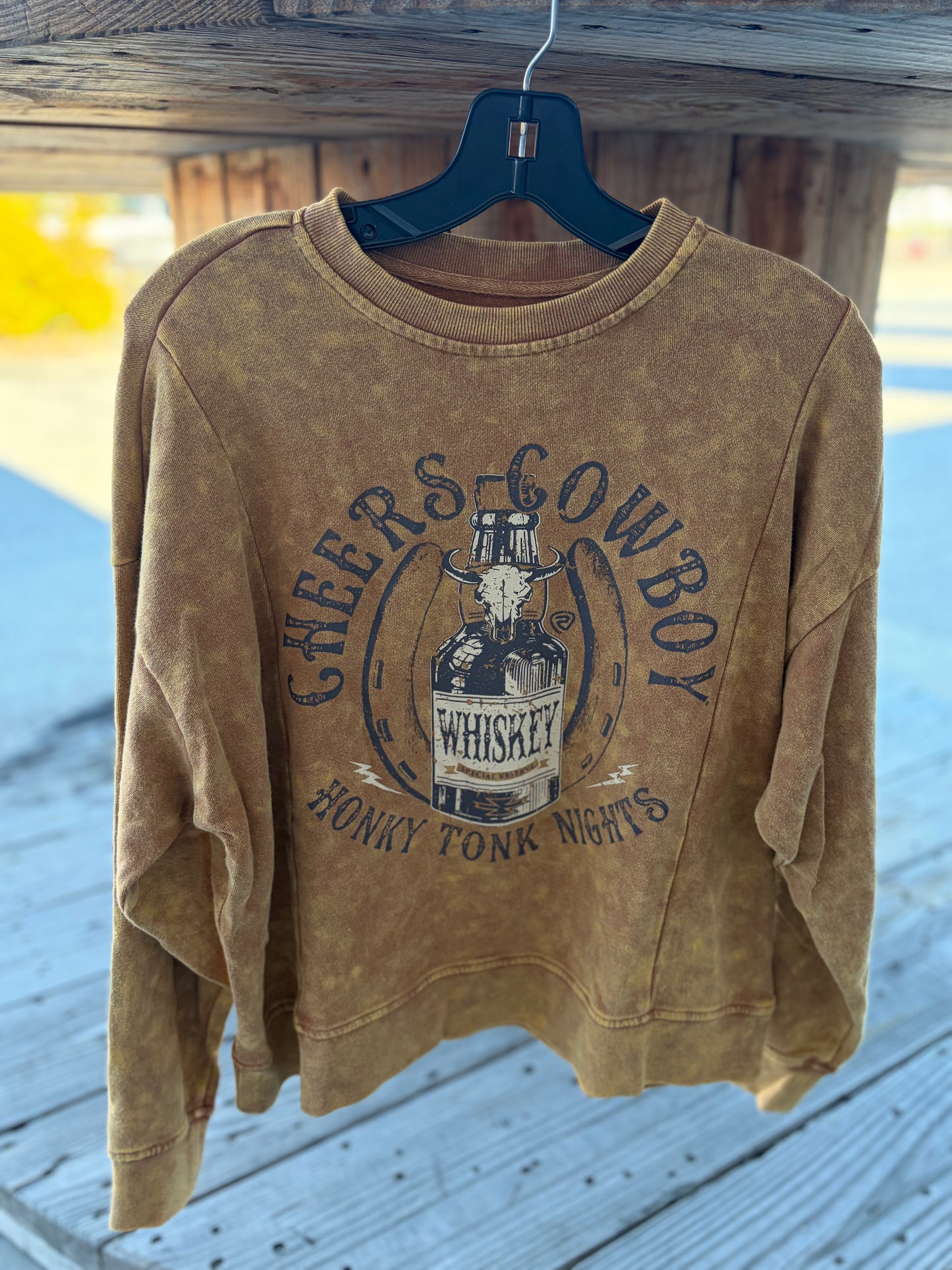 ROCK & ROLL WOMEN'S CHEERS COWBOY PULLOVER-CAMEL BW91T10278