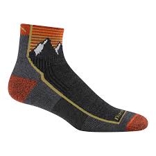 DARN TOUGH Men's Hiker Quarter Midweight Hiking Socks-MOUNTAIN GREY
