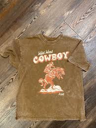 Ariat Women's Oversized Fit Wild West S/S Tee