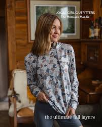 LOCAL GIRL WOMENS FOREST CAMO FLORA HEMLOCK HOODIE