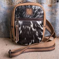 STS RANCHWEAR COWHIDE AUZLYN CROSSBODY