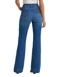 Wrangler Retro® Bailey High Rise Trouser Jean