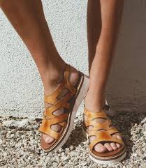 ROAN WOMENS CENTRIST CASHEW SANDAL