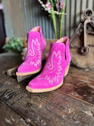 ARIAT WOMENS DIXON HAUTE PINK SUEDE