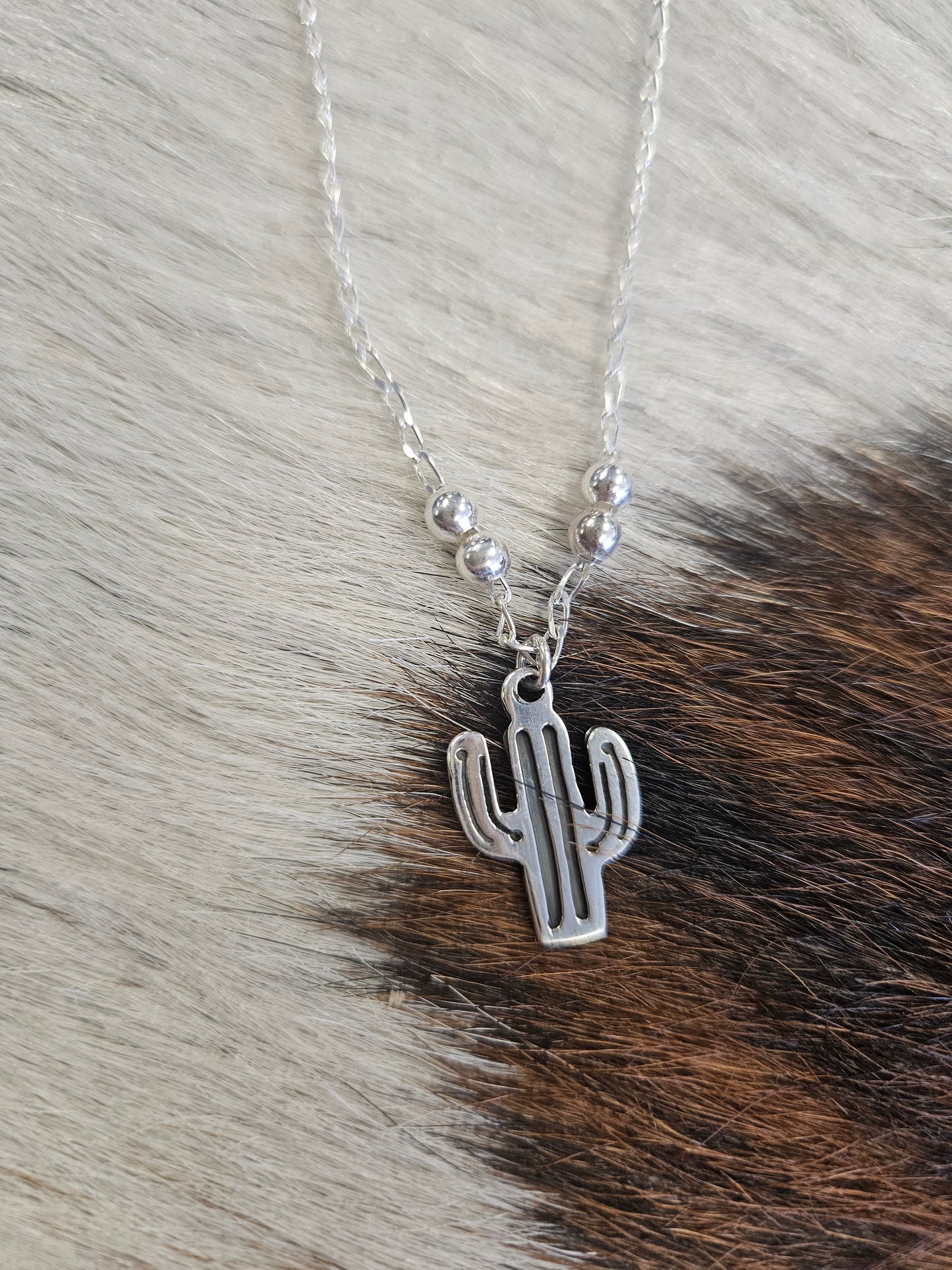 MINI CACTUS NECKLACE