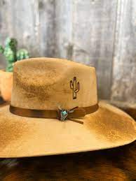 CHARLIE 1 HORSE SAND LAKOTA HAT