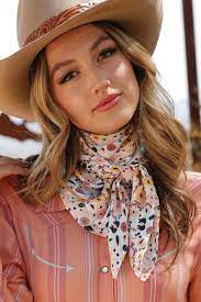 Cruel White w/ Yellow/peach/Red Wild Rag CXX7207010